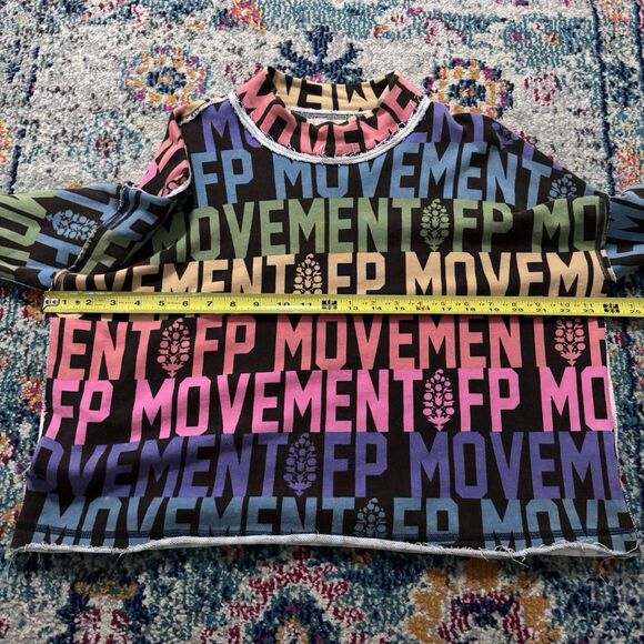 Free People Movement Rainbow Wild Side Logo Tee Long Sleeve Mock Neck Size XS - Picture 6 of 7